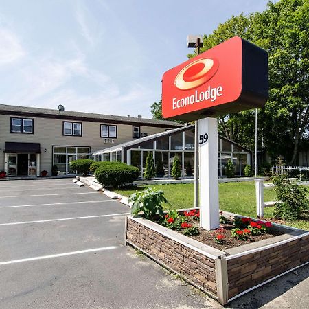 Econo Lodge By Choice - Cape Cod West Yarmouth Exterior photo