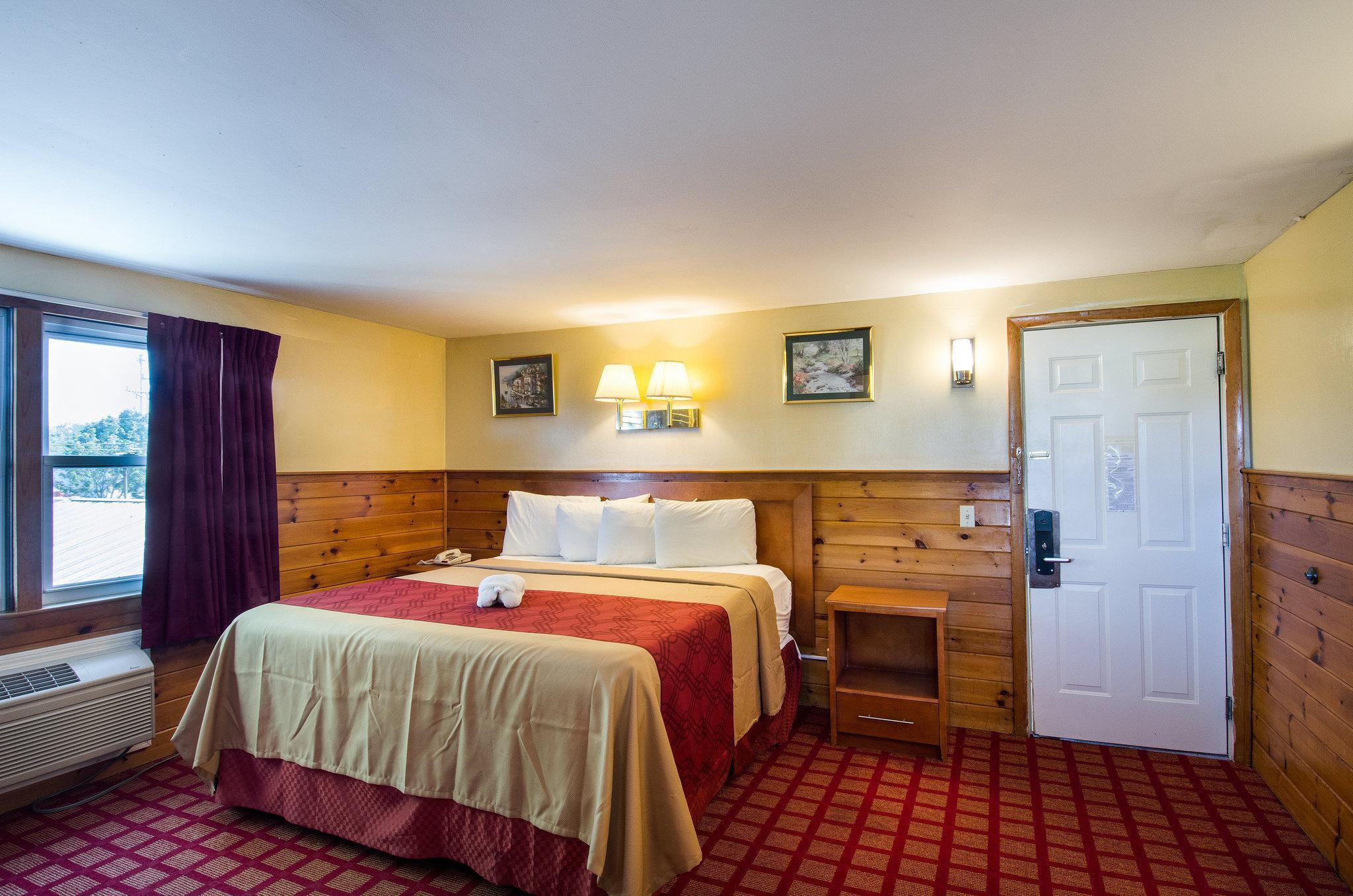 Econo Lodge By Choice - Cape Cod West Yarmouth Exterior photo