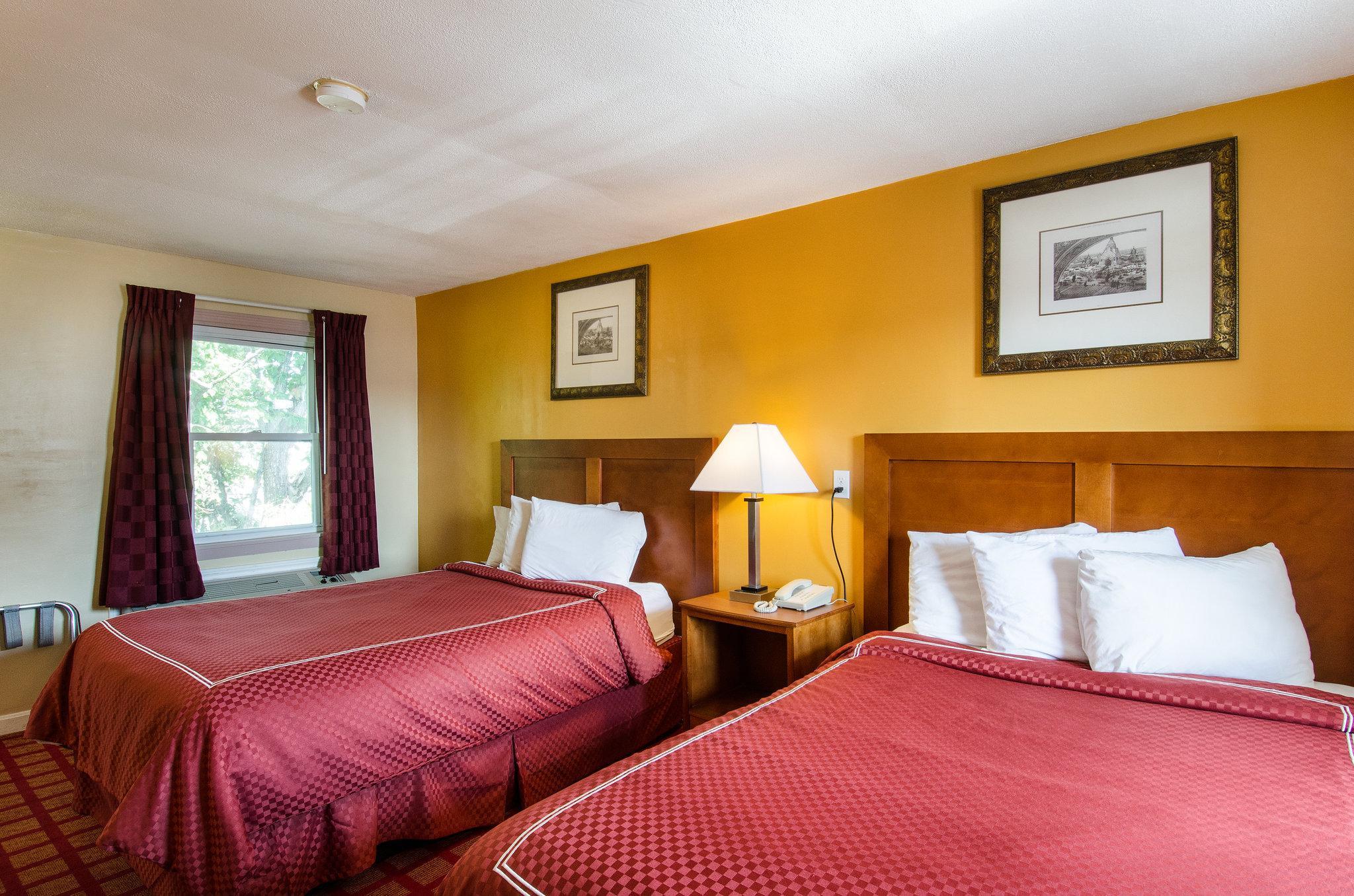 Econo Lodge By Choice - Cape Cod West Yarmouth Exterior photo
